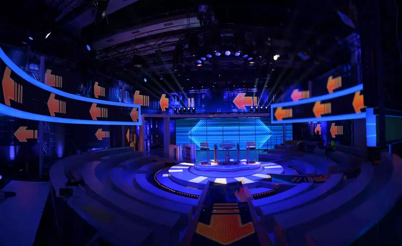 Primele-imagini-din-platoul-Tu-urmezi-3