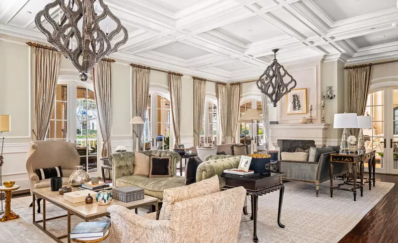 Mark Wahlberg vend son château à Los Angeles pour 87.5 millions de dollars