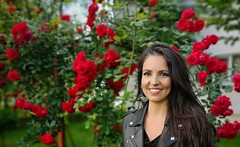 cristina-joia-externata