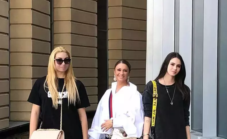 anamaria-prodan-si-fetele-2