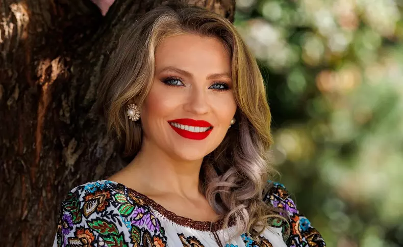 Vaida B