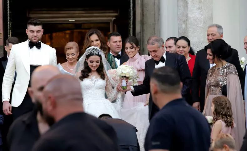 gigi-becali-nevasta3