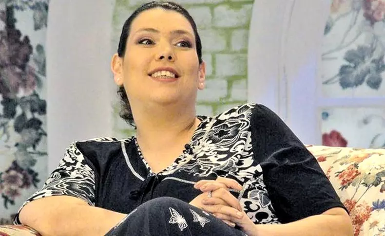 ioana-tufaru-actrita-cu-cat-e-platita-1