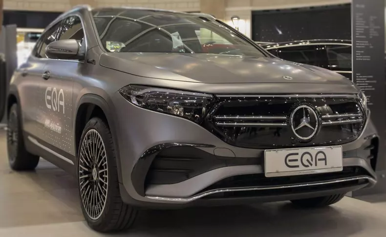 Mercedes Benz EQA