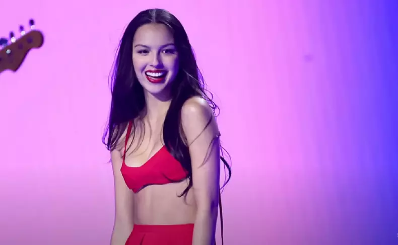 olivia rodrigo 00