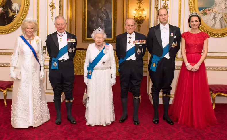 Kate Middleton strălucește cu o tiară veche de 100 de ani