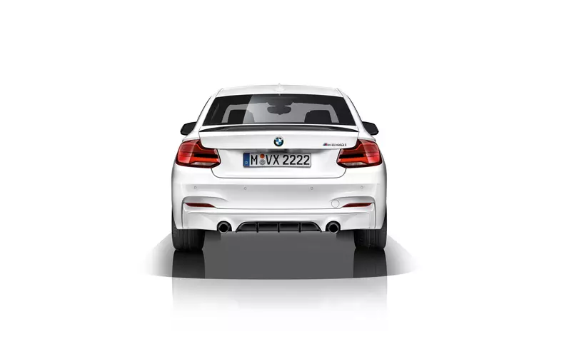 BMW M240i 04