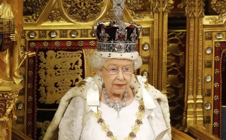 Regina Elisabeta a II-a Marii Britanii