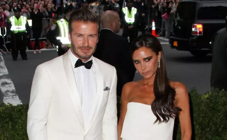 david-si-victoria-beckham-asa-cum-rar-i-ai-vazut-imaginile-in-care-cei-doi-demonstreaza-ca-se-iubesc-la_size2