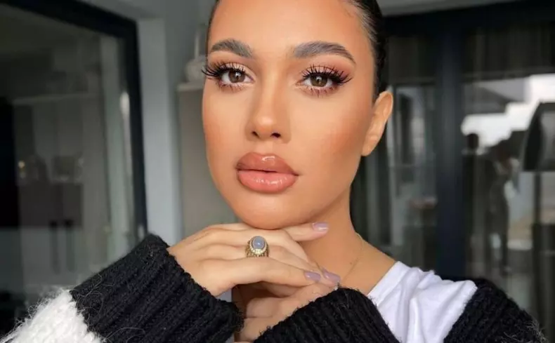 betty-stoian-mesaj-emotionant-in-memoria-mamei-sale-fografia-de-familie-pe-care-a-impartasit-o-cu-fanii_2_size2