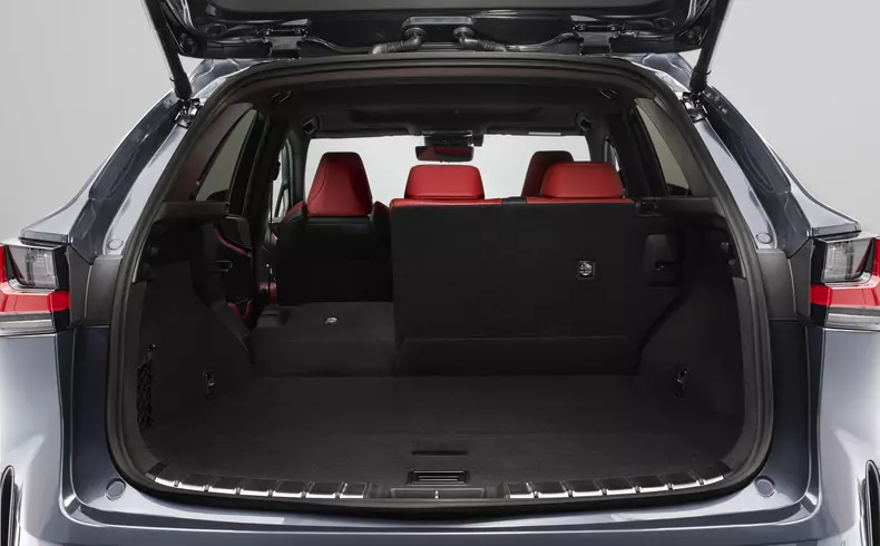 Lexus NX 350h si Lexus NX450h+ 12