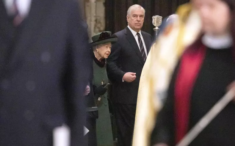 CELĂLALT SCANDAL URIAȘ DIN CASA REGALĂ BRITANICĂ. PRINȚUL WILLIAM E DE NEÎNDUPLECAT