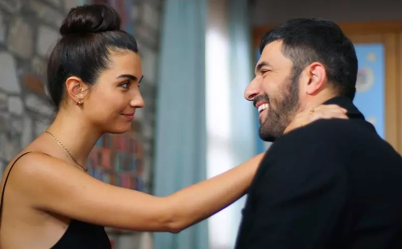 „Fiica ambasadorului”, 25 aprilie 2022. Sancar face totul ca s-o țină pe Mavi departe de Sedat (1)