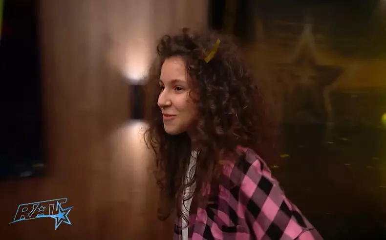 bianca-muntean-primul-golden-buzz-romanii-au-talent-2026 (3)