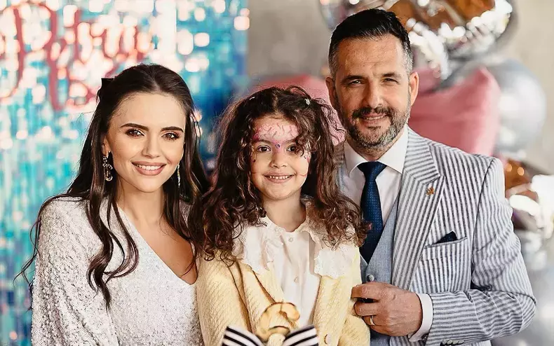fetita-cristina-siscanu-madalin-ionescu-