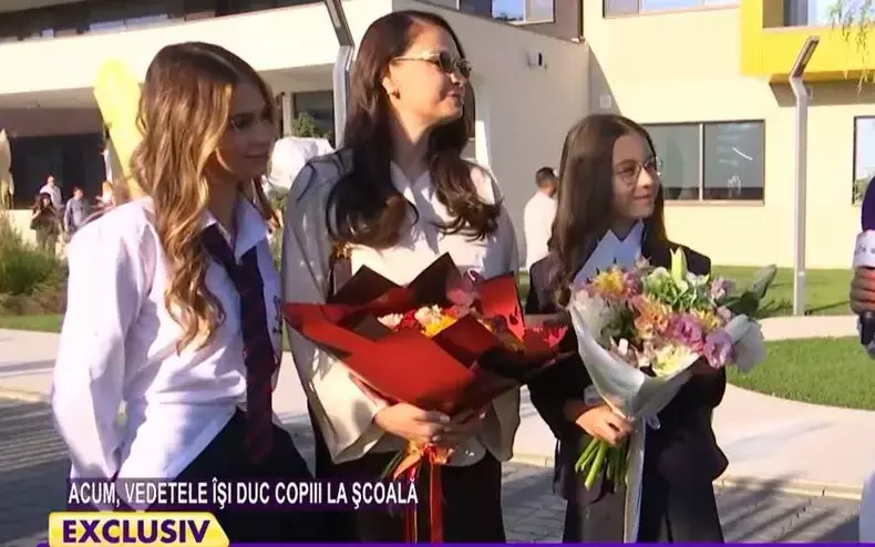 sanca-serea-fete-la-scoala