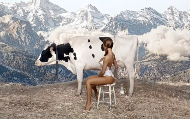 Kanye West and wife Bianca Censori new music video