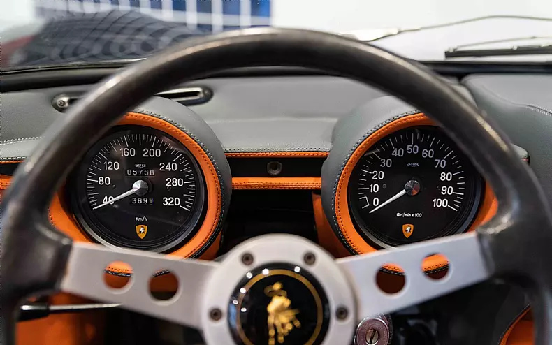 Lamborghini Miura SV 09