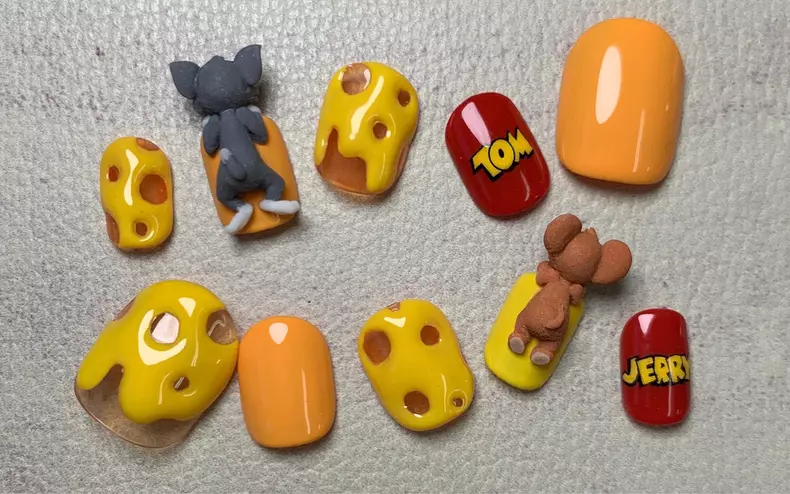 AMAZING NAIL ART