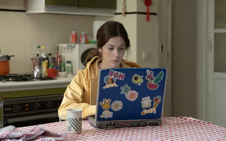 „Îndrăgostiți din nou”, serial Netflix