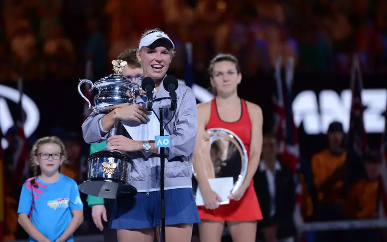 Simona Halep a pierdut finala Australian Open, jucată împotriva lui Caroline Wozniacki