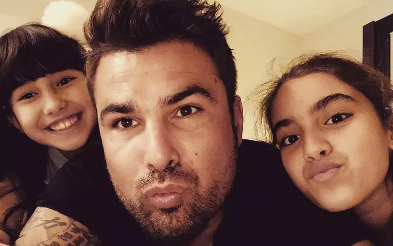 Adrian Mutu si fiicele sale 1