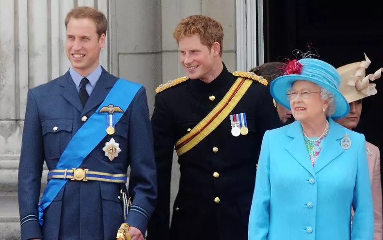 regina si nepotii sai