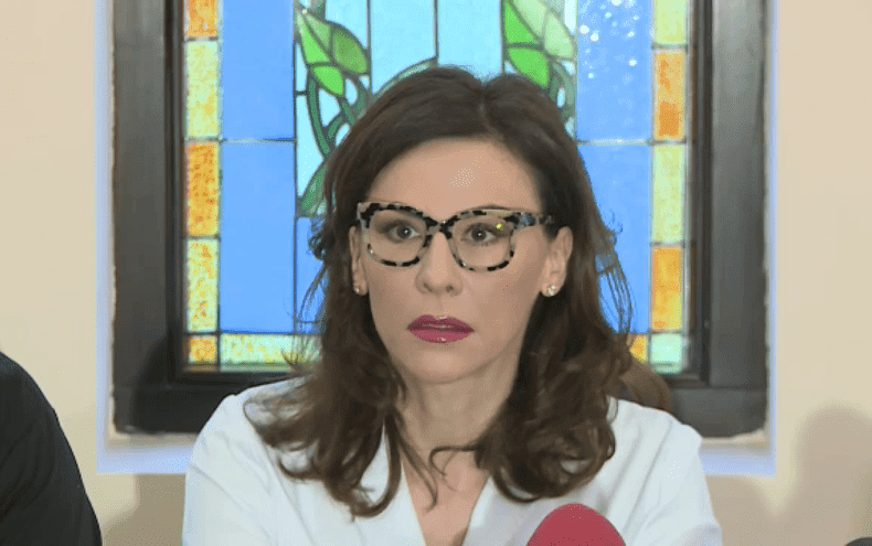 adina-albertw
