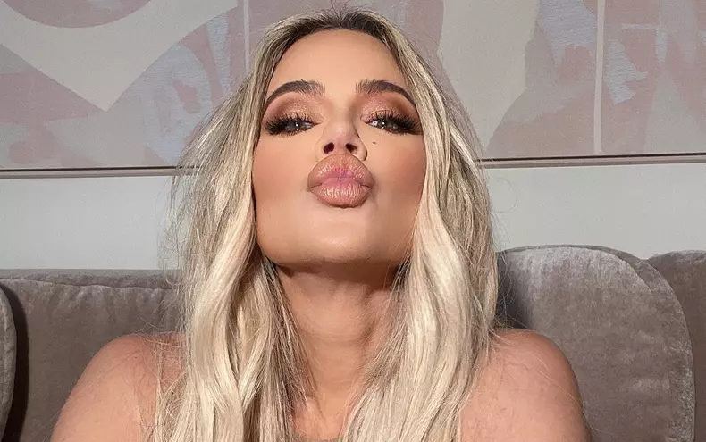 Khloe Kardashian, operată la față pentru a-i fi îndepărtată o tumoare. Cum a descoperit-o