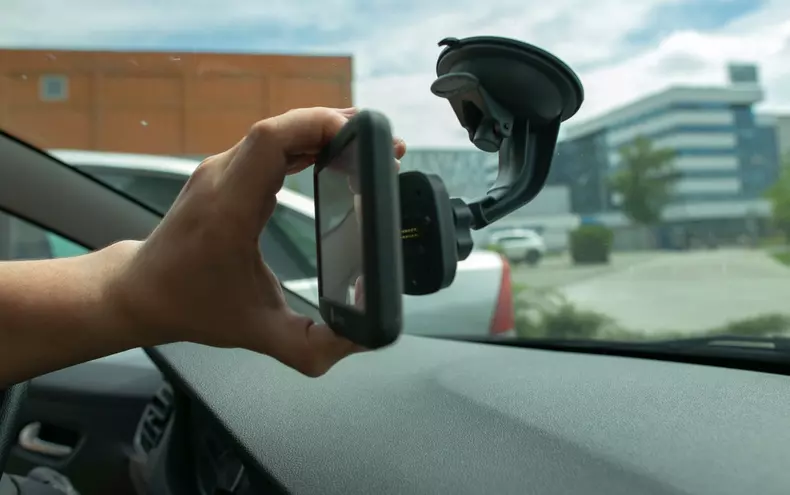 Navitel E505 auto bild romania foto vlad chirea 2