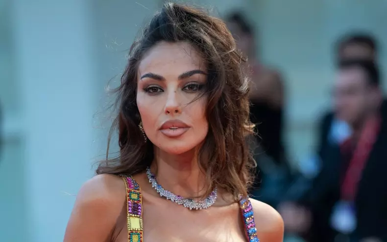 madalina ghenea italia