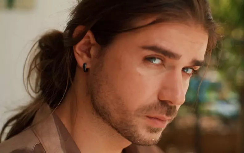 andreea-balan-barbat-misterios-8