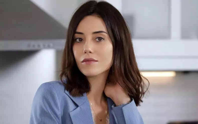 cansu dere