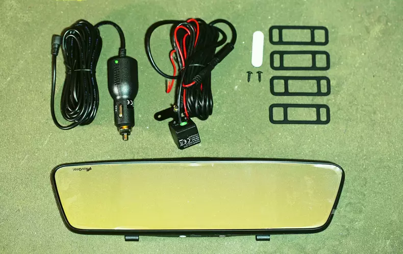 oglinda cu camere 001