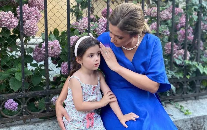 amalia-enache-si-fiica-ei-alma-1