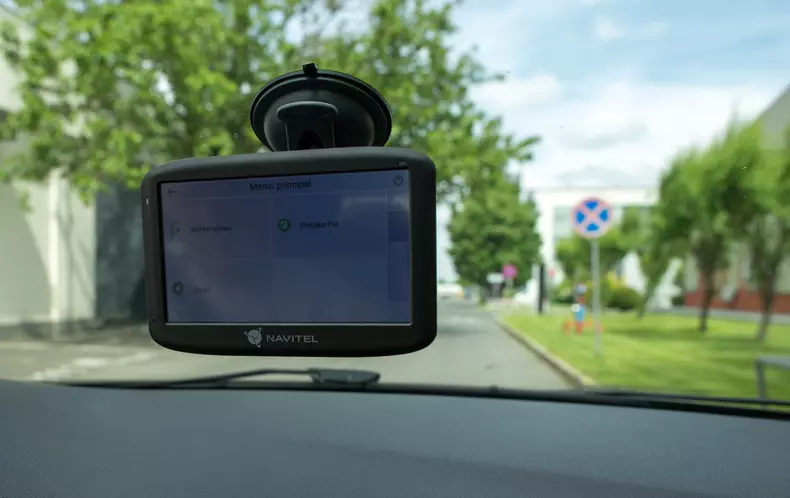 Navitel E505 auto bild romania foto vlad chirea 11