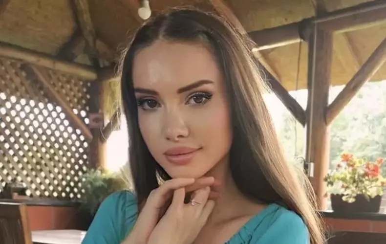 otilia-bilionera-survivor-9