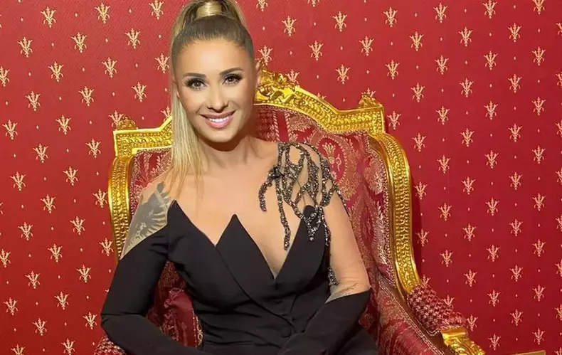 55bda93d-bd12-490e-94d6-8eaa55e9b124-3