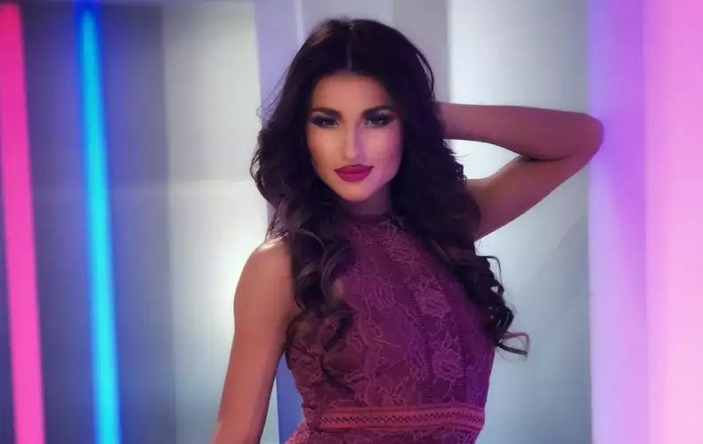 Elena-Marin-Survivor-ceruta-in-casatorie-5