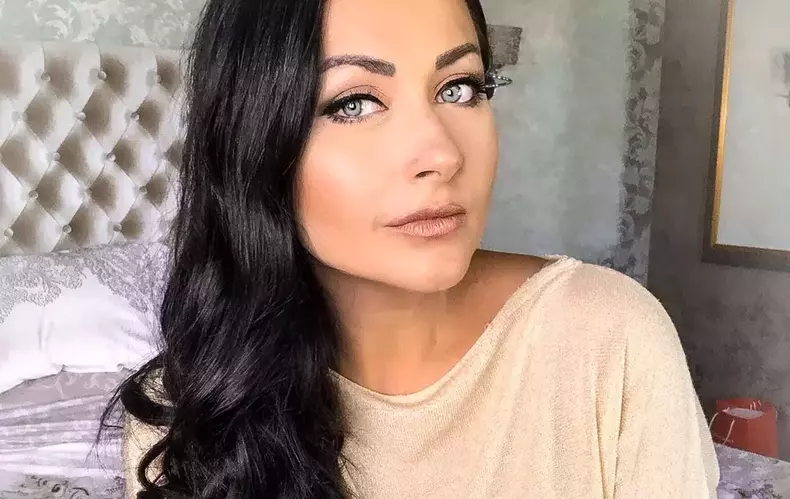 Gabriela Cristea cover