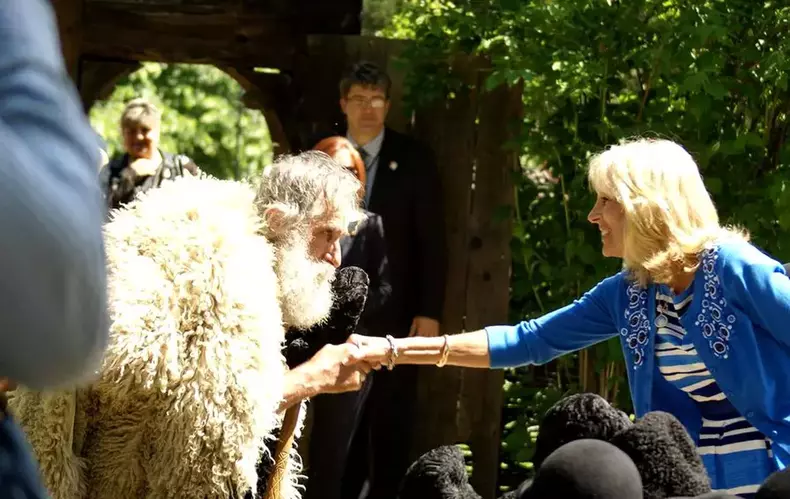 jill-biden-opincar-3