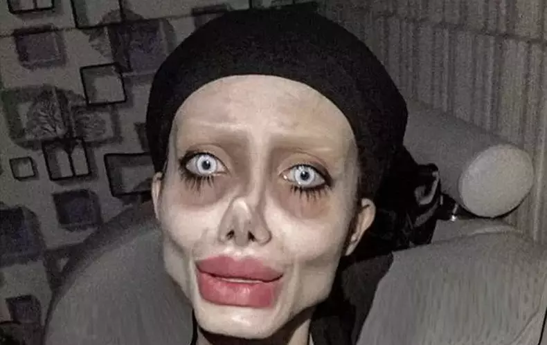 19372796-7544039-image-a-7_1570398676639