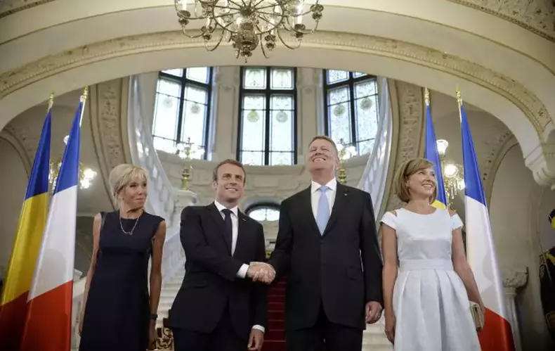 macron-romania3-1