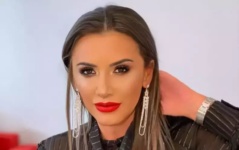 Cine-este-Mara-Banica-2