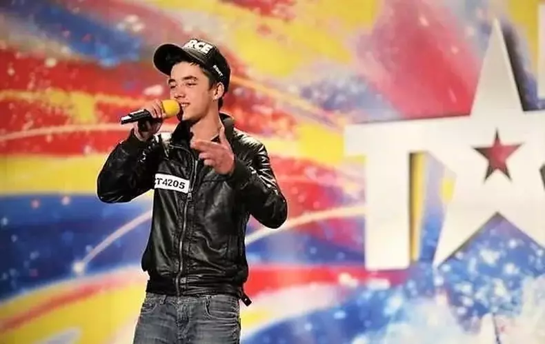 Adrian Țuțu2