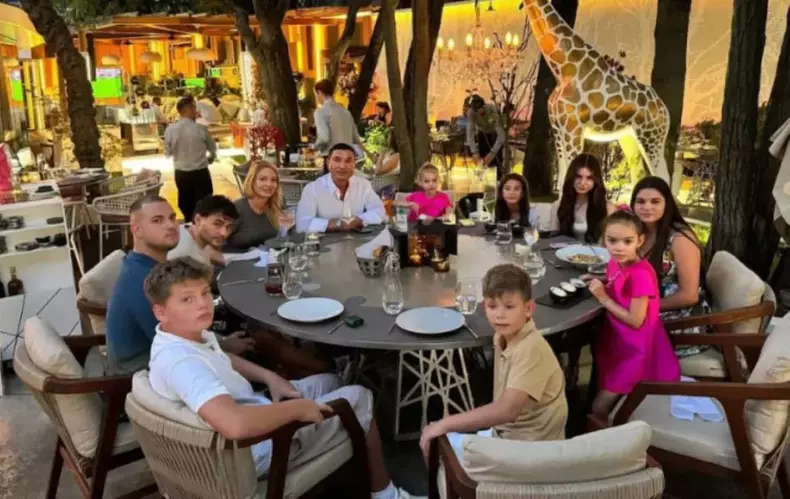 cristi borcea familie