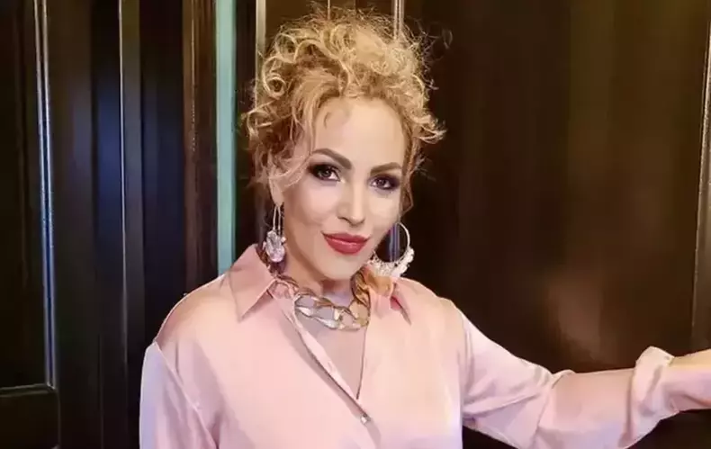 jeni-nicolau-de-coperta