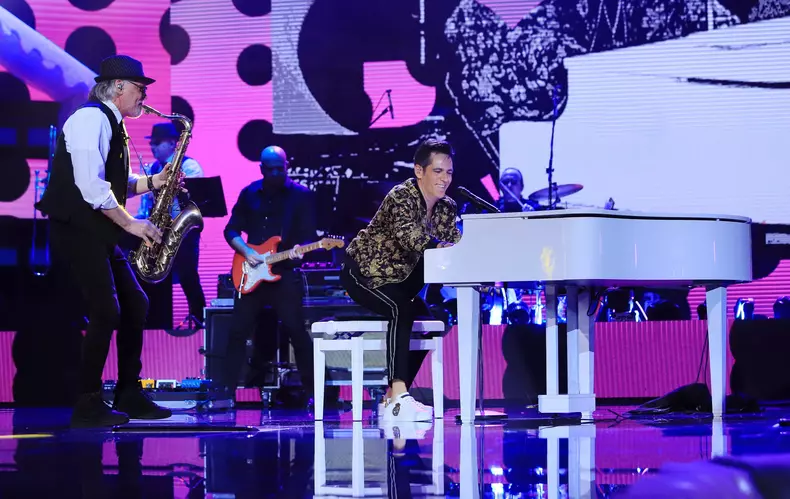 Stefan-Banica-Concert-extraordinar-de-Craciun-2021-la-Antena-1-2