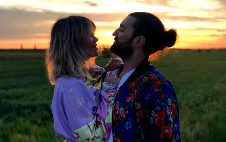 Gina-Pistol-si-Smiley-2-1