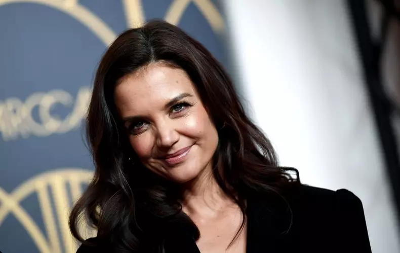 Katie-Holmes-6